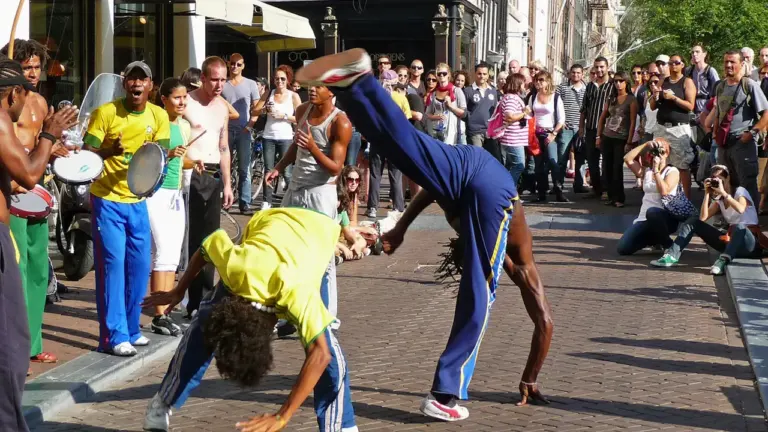 Nanterre garde les images fortes de Parade(s)
