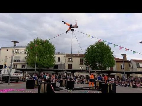 Nanterre garde les images fortes de Parade(s)