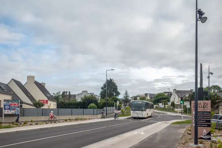 Près de Brest, un carrefour clé change les trajets