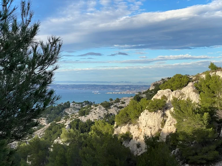 À Marseille, le rouge incendie bloque les sorties nature